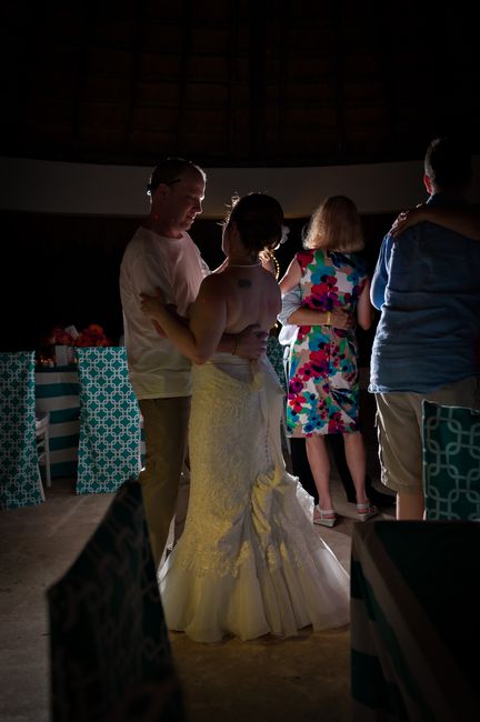 OH HEY.  Pro-pics from my DW.