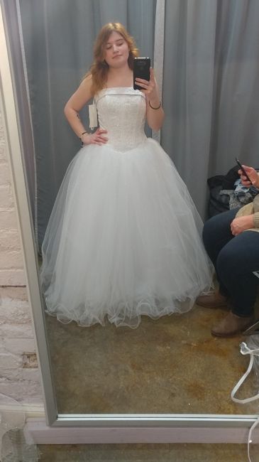 Who has said yes to the dress?  Post that pic👰 - 1