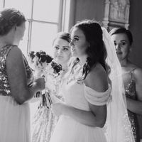 Candid getting ready shot