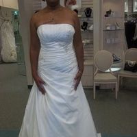bought my dress today (with pictures) lets see yours :)