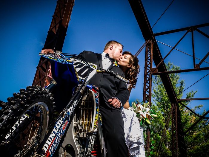 Show me your favorite Wedding or Engagement Photo!