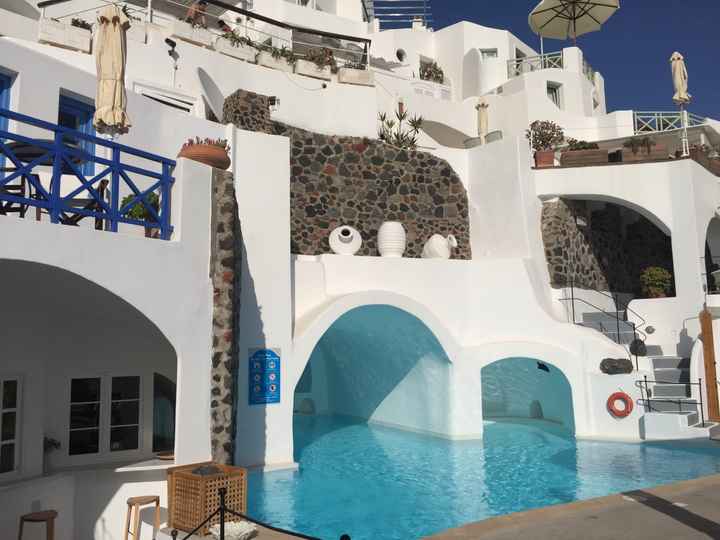 BAH!! Greece style (because it's Friday and I'm checked out).