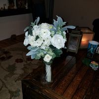  Show me your fake flower bouquet! - 1