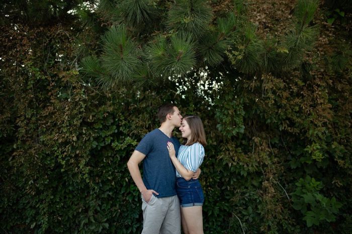 Engagement photo outfits - 1