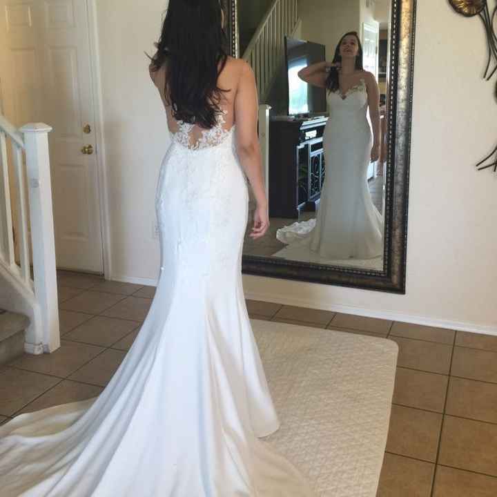 Ok ladies... Drop a pic of your BEAUTIFUL DRESSES