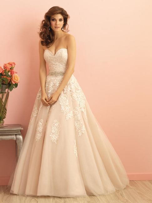Who designed your dress?