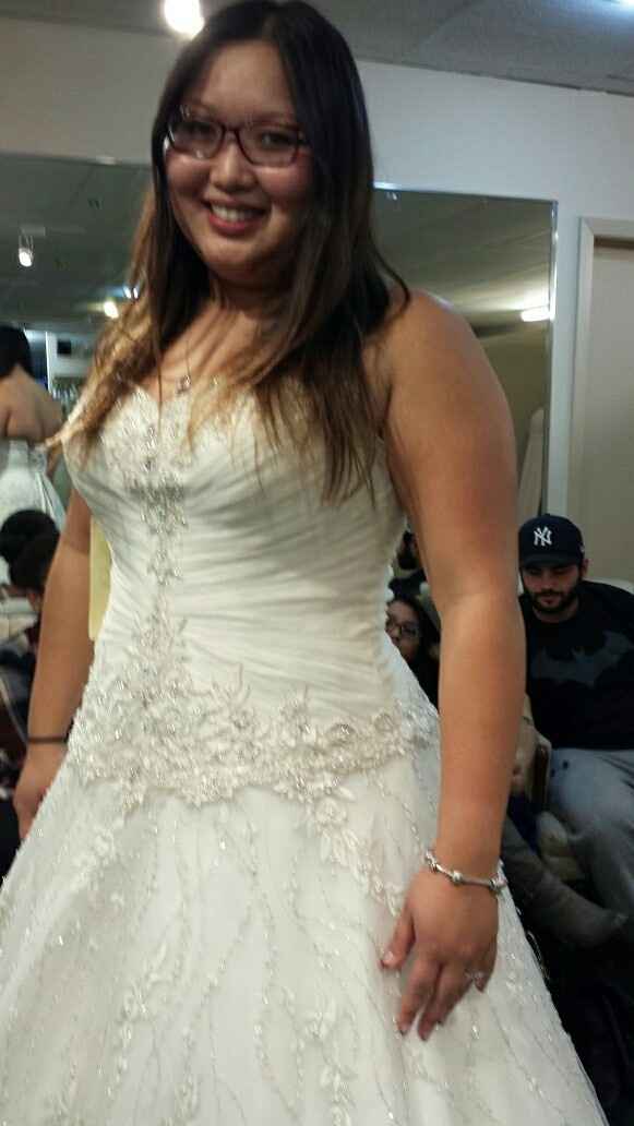 What dress do you like better?