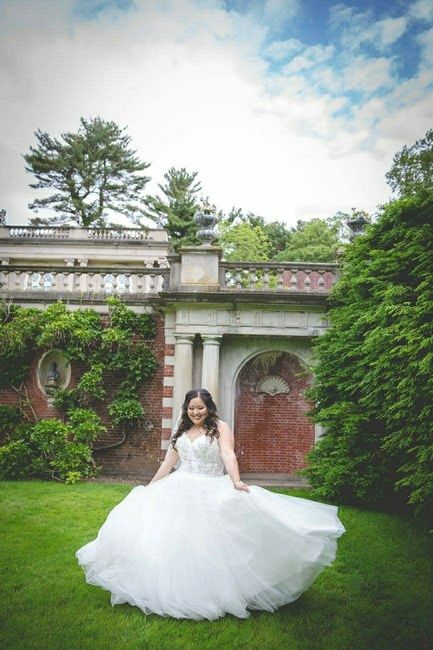 Where are my curvy brides?