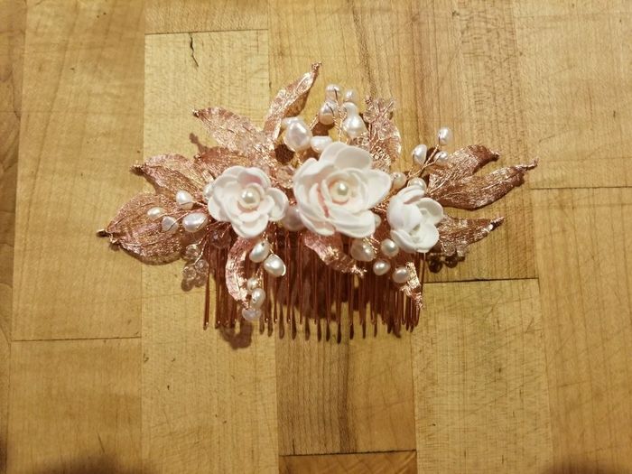  Bridal Combs - 1