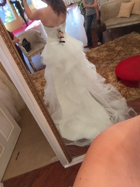 SHOW ME YOUR DRESSES!