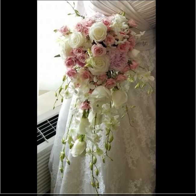 Bridal Bouquet, white or color?