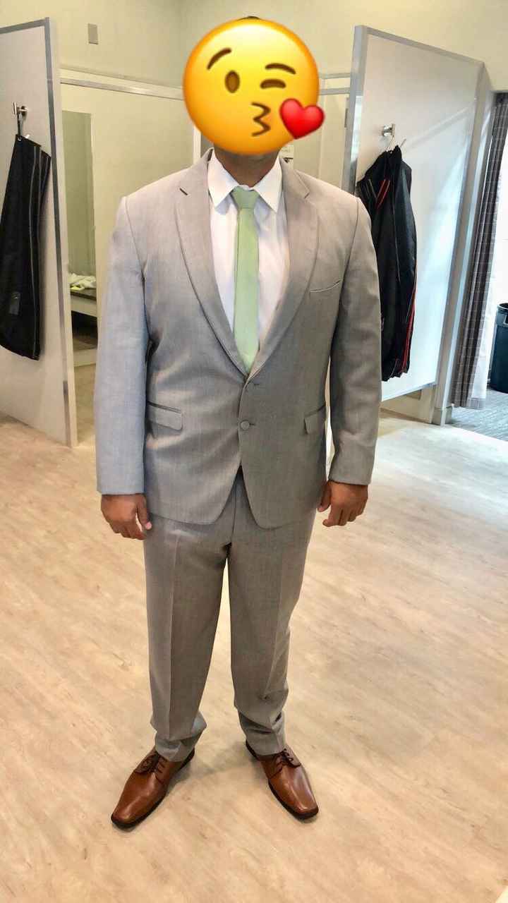 Groom vs Groomsmen tux - 1