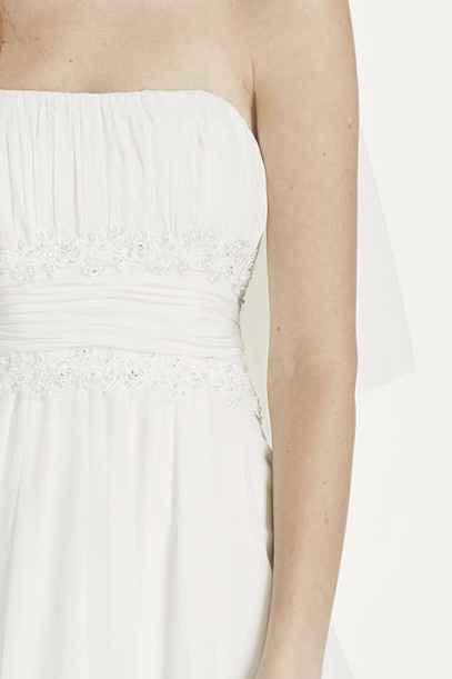 Show off your dress!!