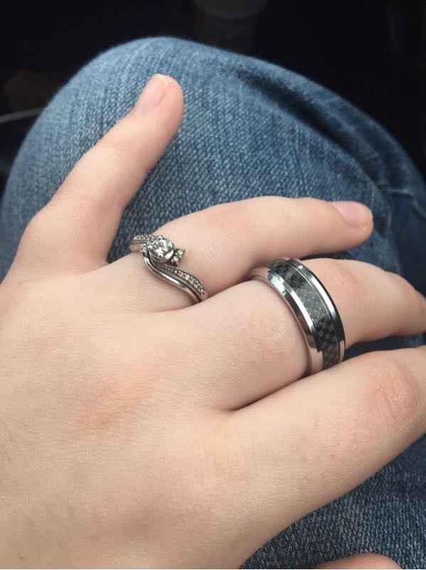Let's see those beautiful rings lady's!