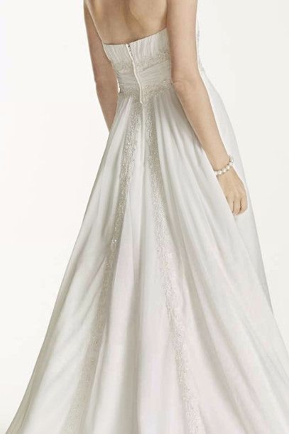Going to show off my DRESS!!