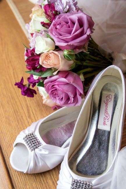 Pro-BAM!!! Very picture heavy and advice for future brides/grooms!