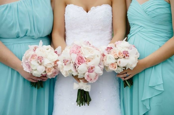 Wedding pics are here :)
