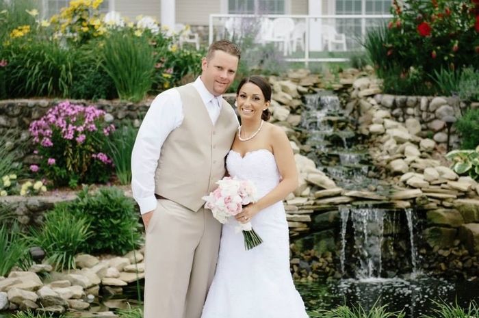 Wedding pics are here :)