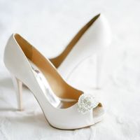 Wedding pics are here :)