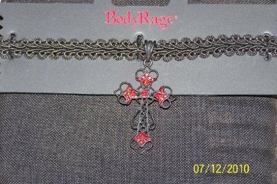 Argh!!! Can't seem to find jewelry for my dress! Please post yours...