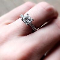Show off your solitaire ring! 💎 - 1