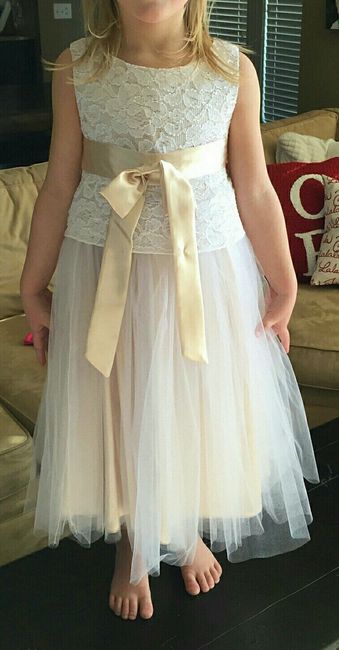 I wanna see your flower girl dresses!!