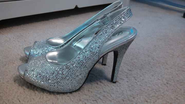 I got my shoes!!.....Glitter and stilettos!