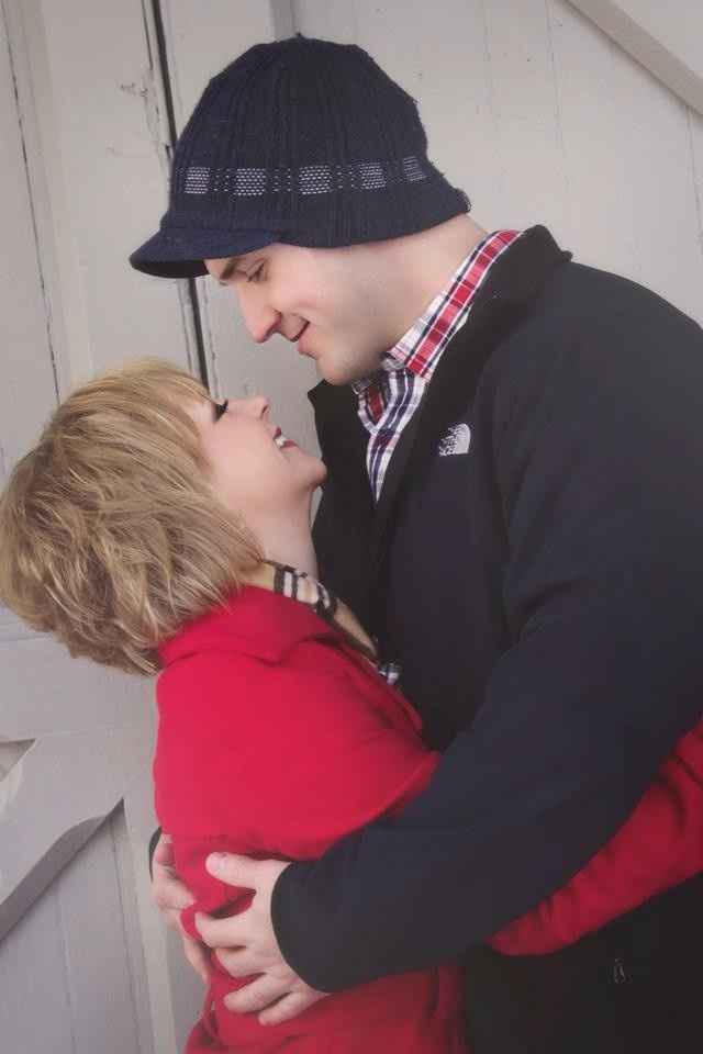 We finally got our engagment pictures back!! (pics)