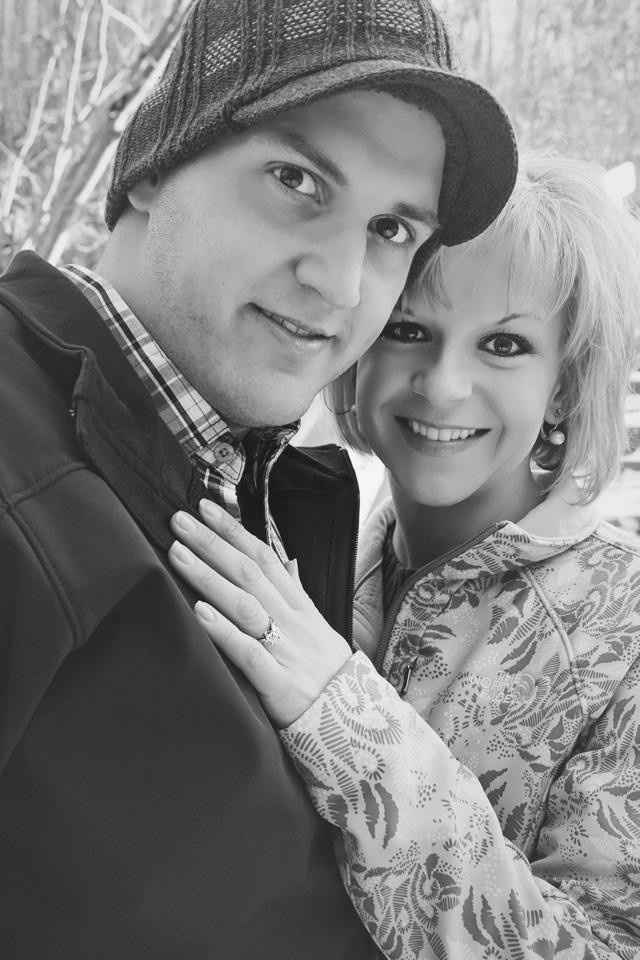 We finally got our engagment pictures back!! (pics)