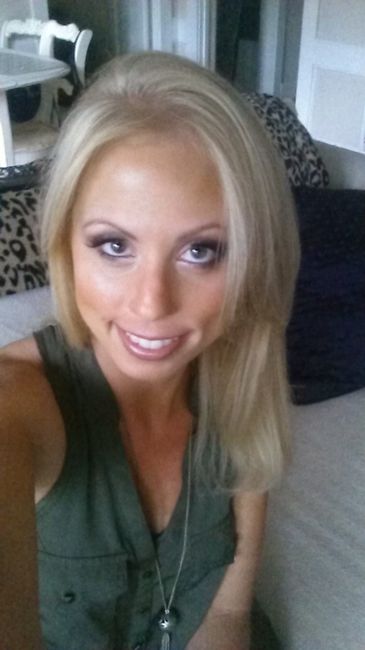 can i see pics of your wedding day makeup!!