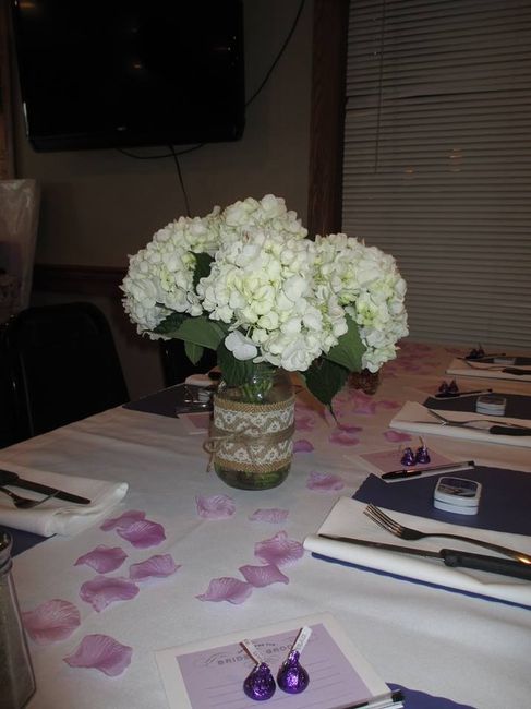 Can't decide between 2 centerpiece arrangements - please vote!! (pics)
