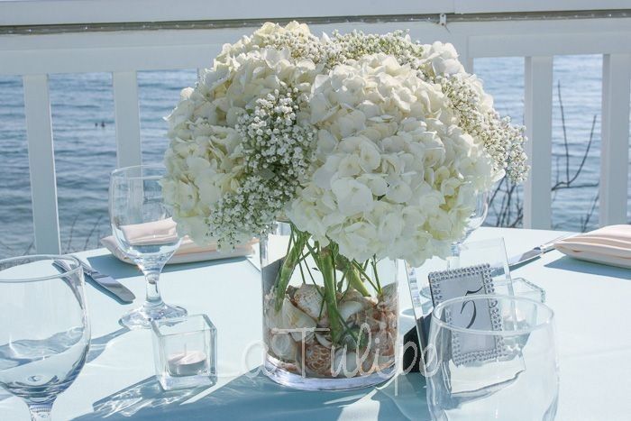 Can't decide between 2 centerpiece arrangements - please vote!! (pics)