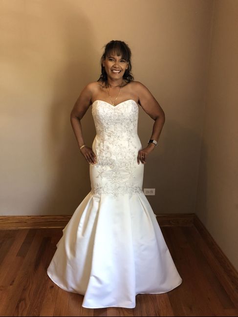 i can't sit in my dress! 1