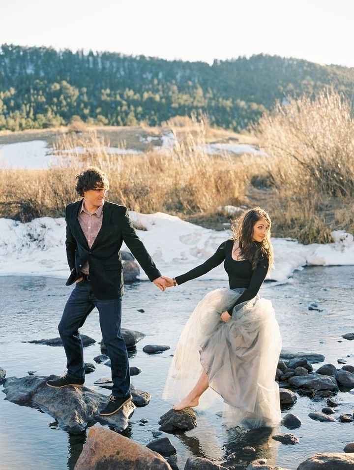 What to wear for engagement photos!??