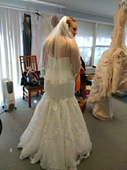 Please show me your bustle!!!