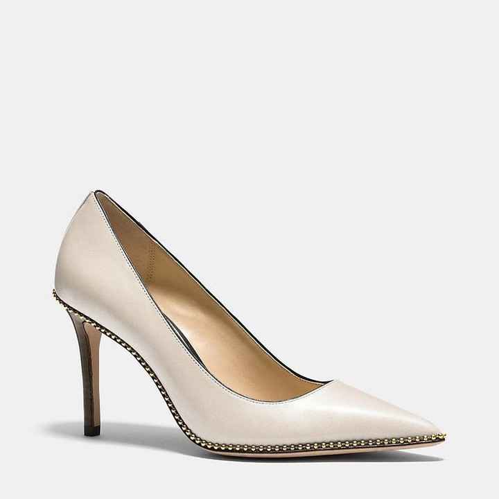 I need some serious shoe inspiration! What shoes are you wearing?