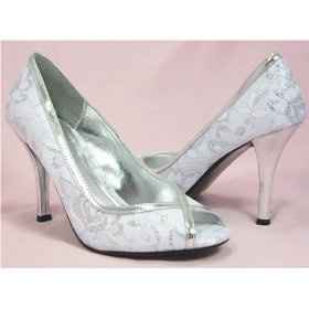 Do these shoes go with my dress?
