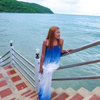 Beach wedding dresses ?