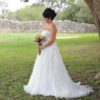 Lets see all the lace dresses!