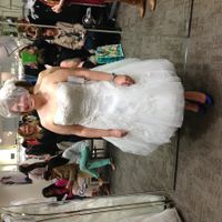 Plus size brides