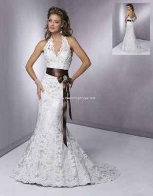 Show off Your Bridal Dress!!