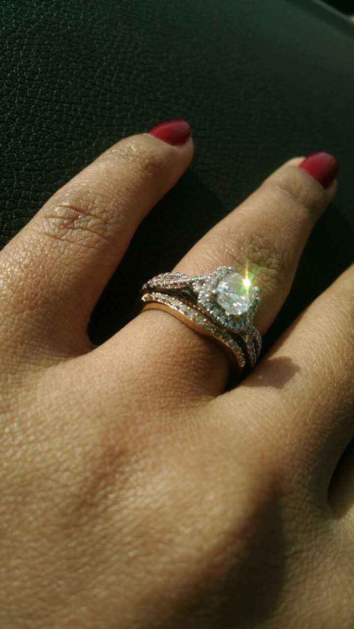 Show me your wedding band!