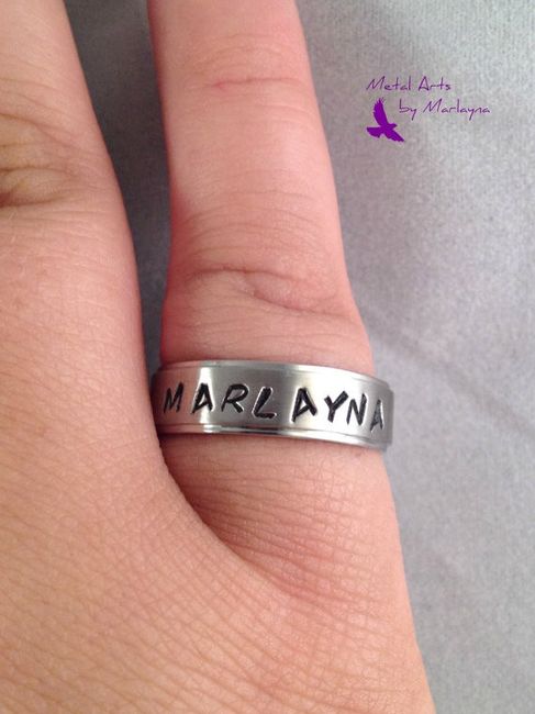 Cheap/fake wedding ring set?