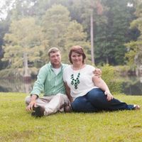 Show Me Your Engagement Picture Outfits!!