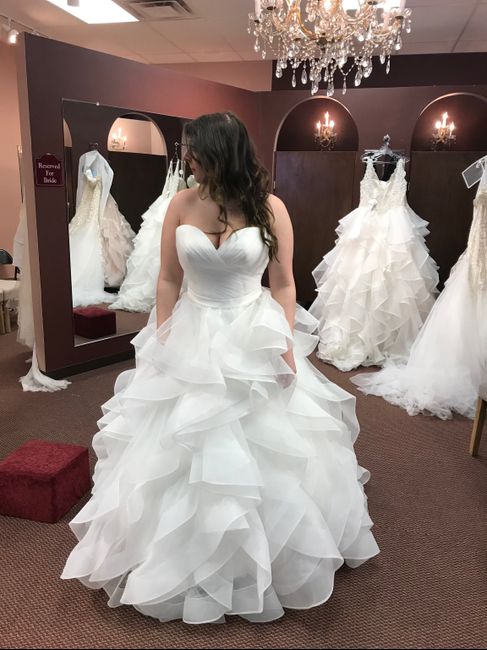 i don't like my wedding dress! Help! 1