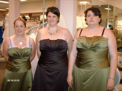 wedding dresses!!! let's see them, ladies!