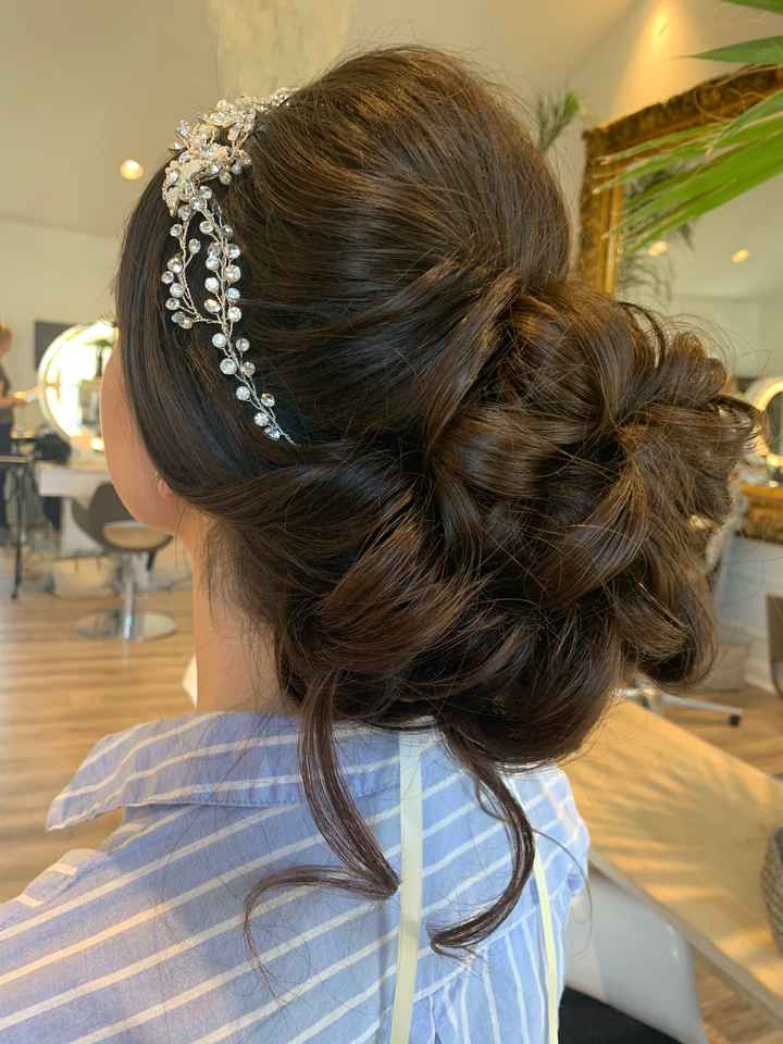 Brides, how are you accessorizing your hair? or how did you? - 1