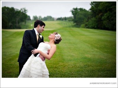 FINALLY wedding pics!!