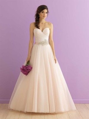 Let me see your DRESS!