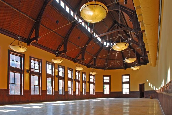  Historic Venue/elegant Theme! Help! (pictures Included) - 2